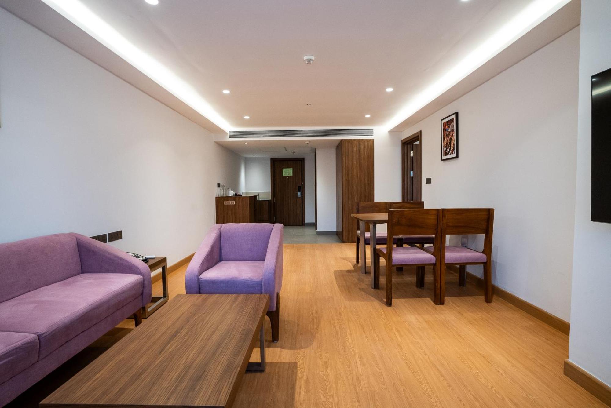 Lilac Hotel Guruvāyūr מראה חיצוני תמונה
