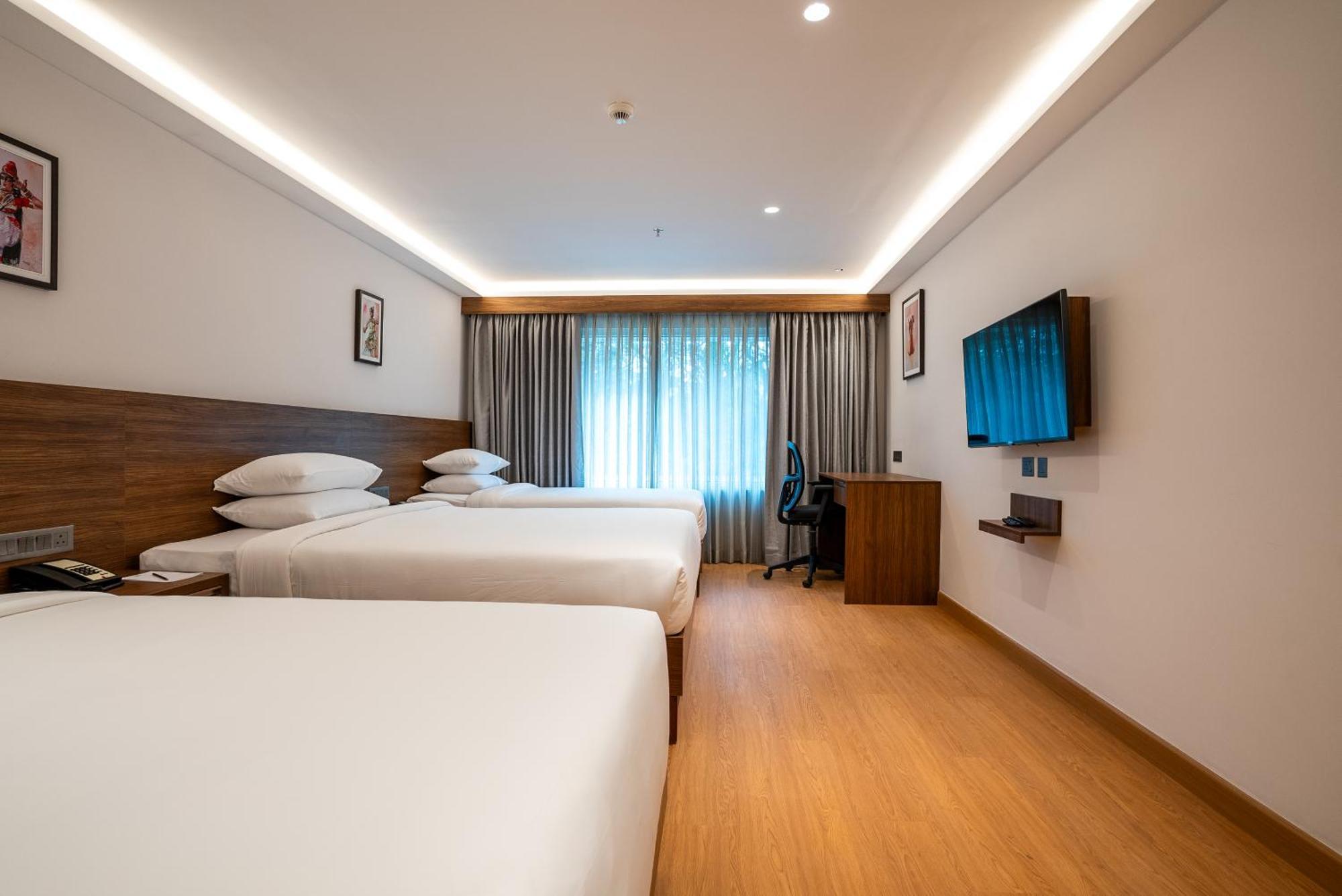 Lilac Hotel Guruvāyūr מראה חיצוני תמונה