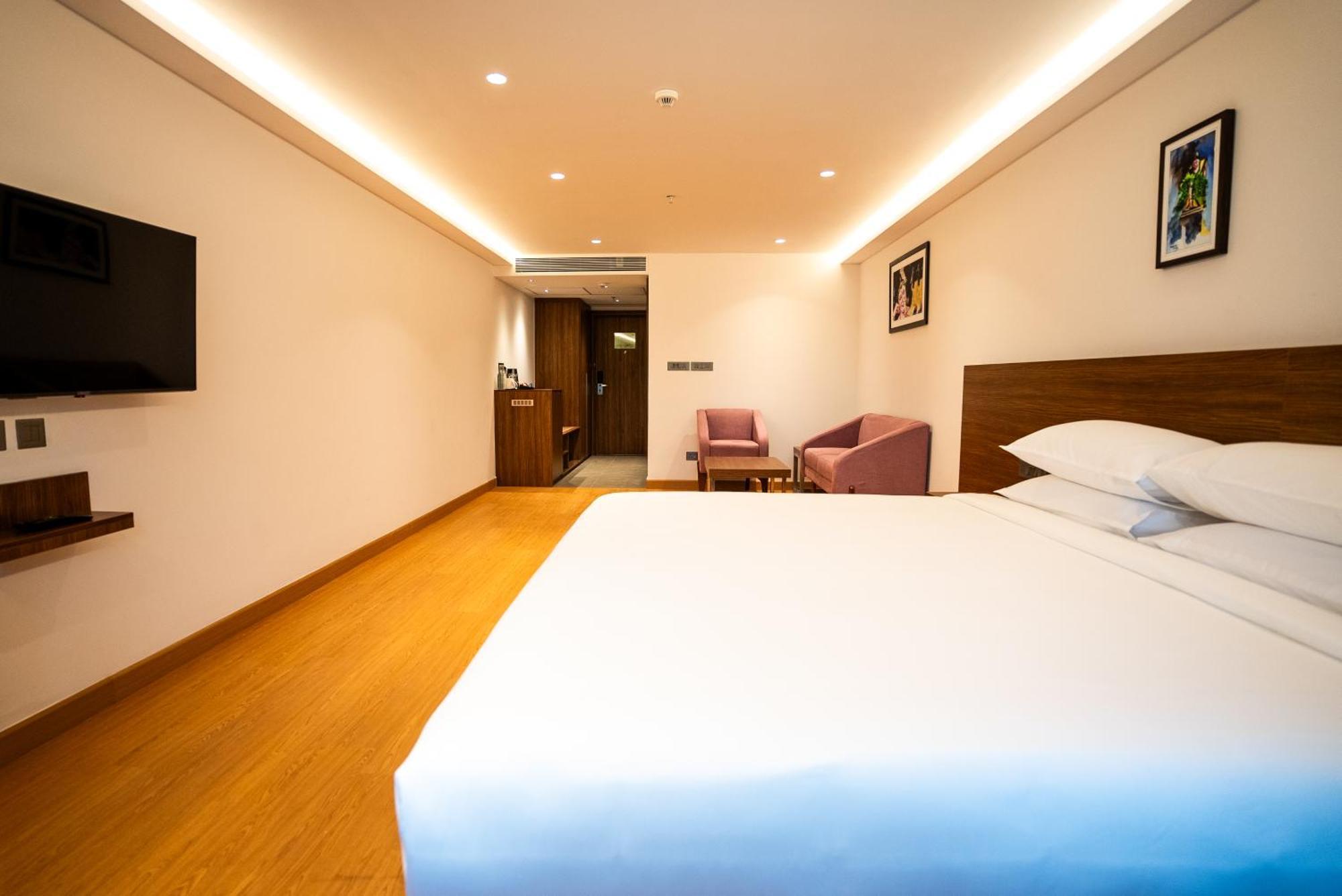Lilac Hotel Guruvāyūr מראה חיצוני תמונה