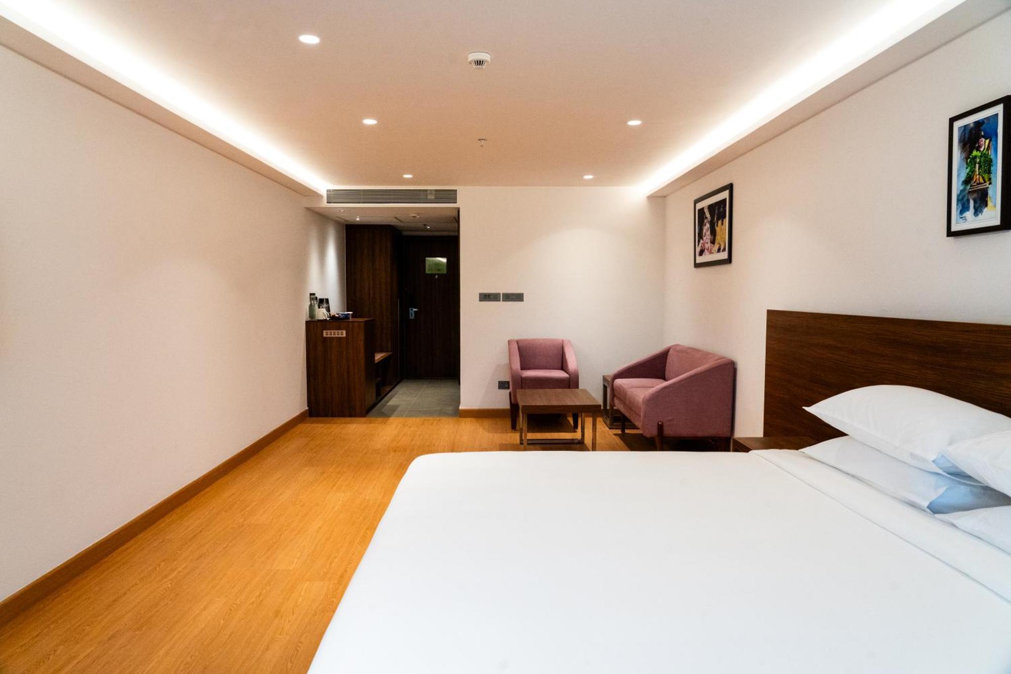 Lilac Hotel Guruvāyūr מראה חיצוני תמונה